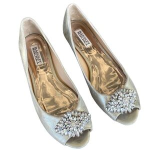 Badgley Mischka Taft Metallic Leather Rhinestone Open Toe Flat Size 8 Platino